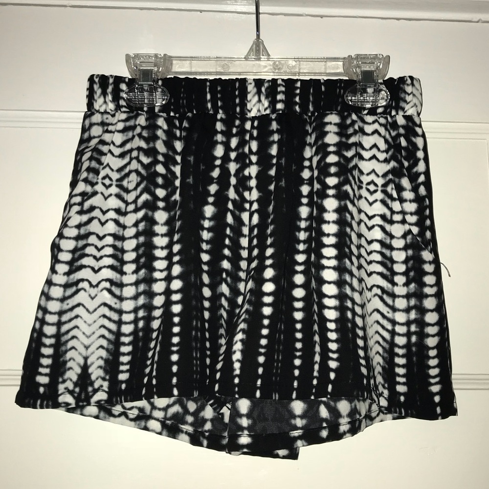 High waisted soft shorts